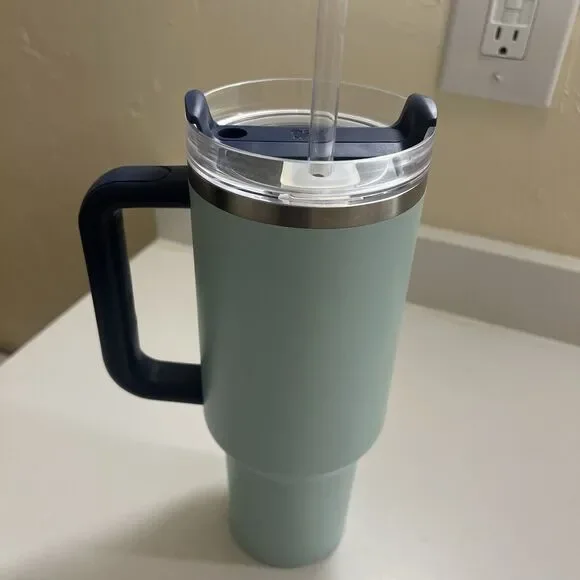 Stanley Stainless Steel H2.0 Flowstate Quencher Tumbler Watercolor Blue 40oz - Picture 6 of 12